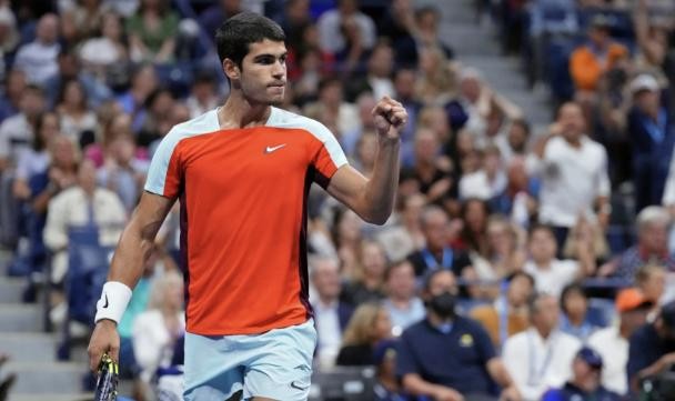 华体会体育下载-争大满贯首冠和新科第一 这届美网决赛“网球赢了”