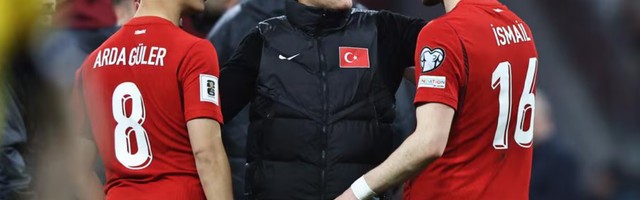 华体会体育APP-1-0！8551万人口国家狂欢：第3次进世界杯 为这一刻等了整整24年|土耳其|科索沃|世预赛|附加赛|瑞士足球队_新浪新闻