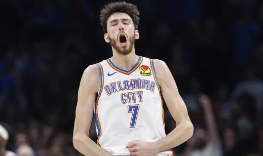 华体会官方-雷记：切特能排进DPOY评选的前两名，他今日是统治级别的