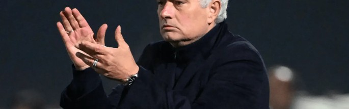 华体会体育下载-嘲讽穆帅言而无信！昔日旧将翻脸，嘴巴大于实力，难怪无豪门邀请|何塞·穆里尼奥|林肯|加布里埃尔·热苏斯|费内巴切|穆里尼奥_新浪体育_新浪新闻