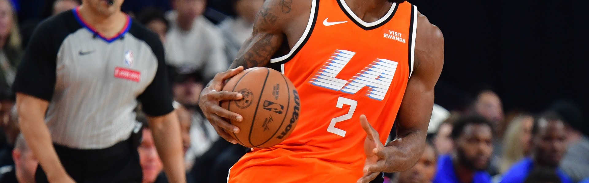 华体会体育APP-再迎变数！伦纳德左膝受伤回洛城治疗 快船还能继续乘风破浪吗？